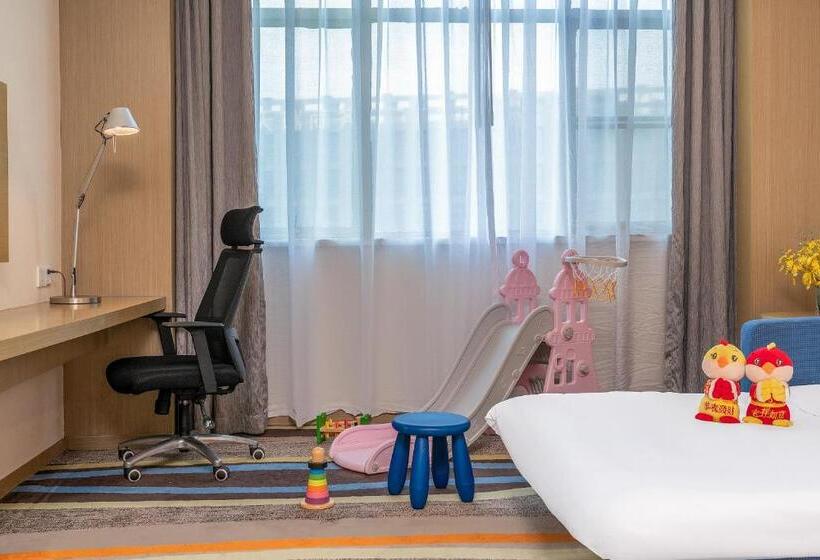 Номер Superior, Guangzhou Baiyun Airport Rejoice By Argyle Hotel Rehe Metro Exit B   Free Shuttle Bus Is Provided Du