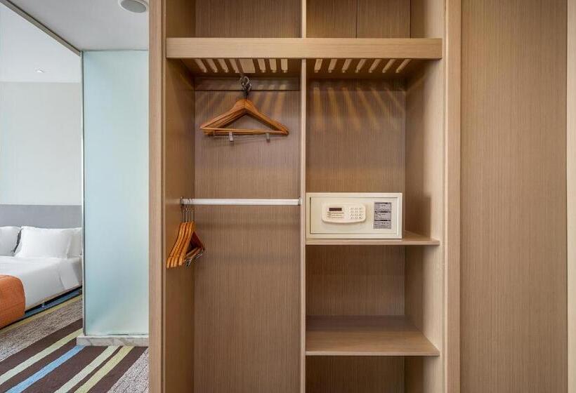 장애인을 위한 스탠다드 룸, Guangzhou Baiyun Airport Rejoice By Argyle Hotel Rehe Metro Exit B   Free Shuttle Bus Is Provided Du