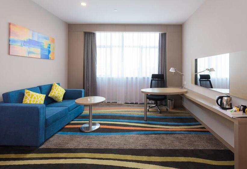 디럭스 룸, Guangzhou Baiyun Airport Rejoice By Argyle Hotel Rehe Metro Exit B   Free Shuttle Bus Is Provided Du