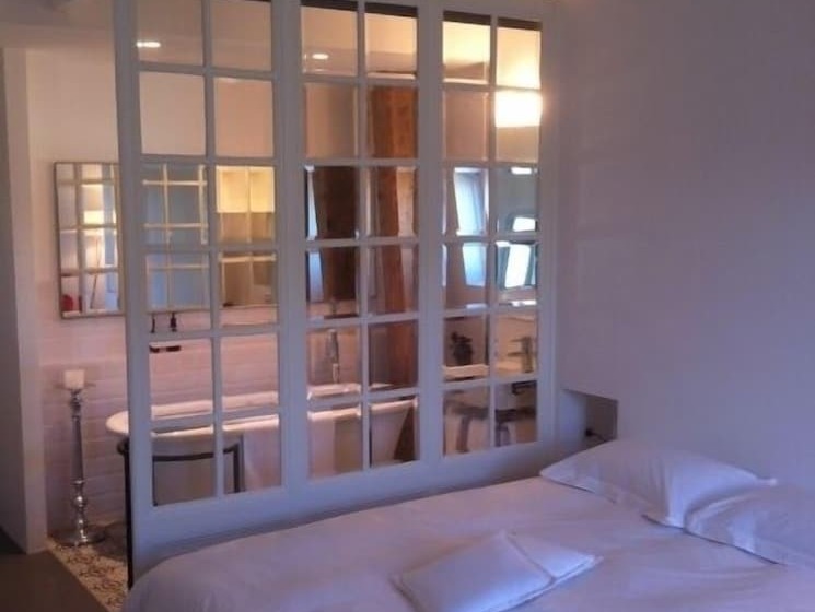 Номер Стандарт, L'hôtel Particulier