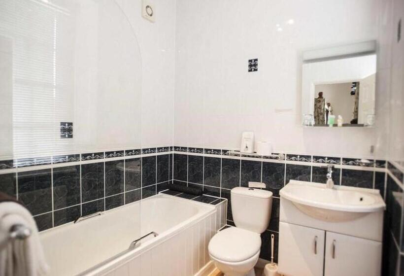 غرفة قياسية, Bendene Townhouse