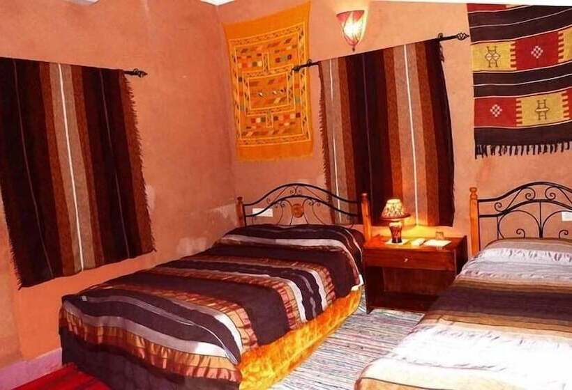 四人标准间, Kasbah Valentine