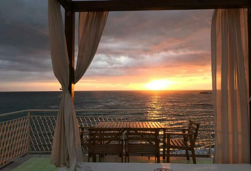 آپارتمان 1 خوابه با چشم‌انداز دریا, Mediterraneo Guesthouse