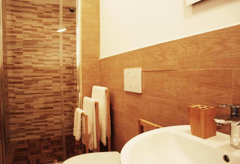 オーシャンビュースタンダードルームバルコニー付き, Mediterraneo Guesthouse