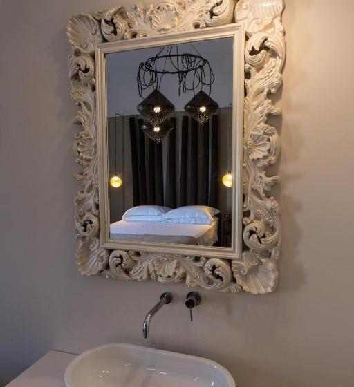 Номер Deluxe, Palazzo Conti Camere & Suites