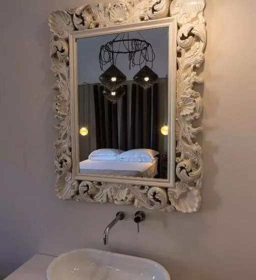 اتاق لوکس, Palazzo Conti Camere & Suites