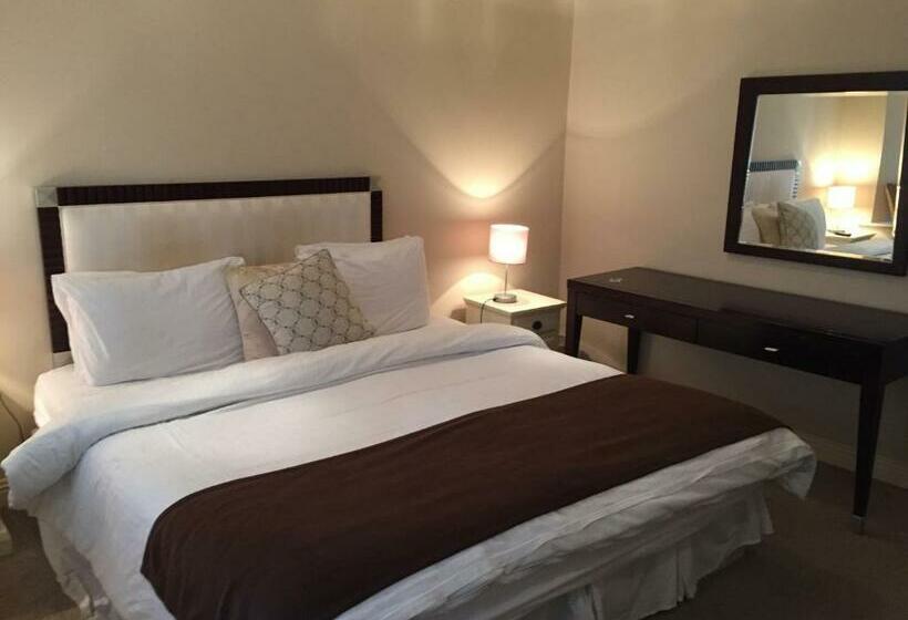 스탠다드 트리플 룸, The Townhouse