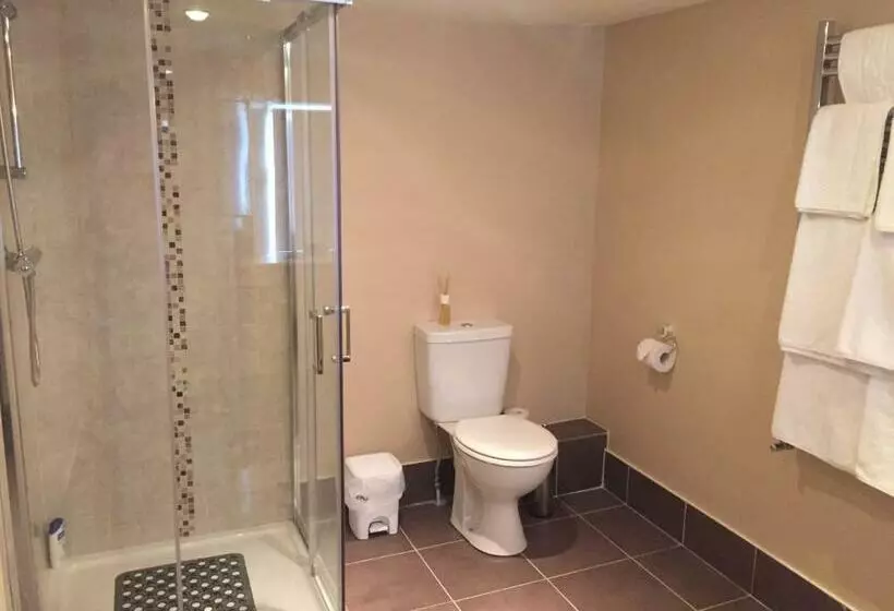 Standard Kolmen Hengen Huone, The Townhouse