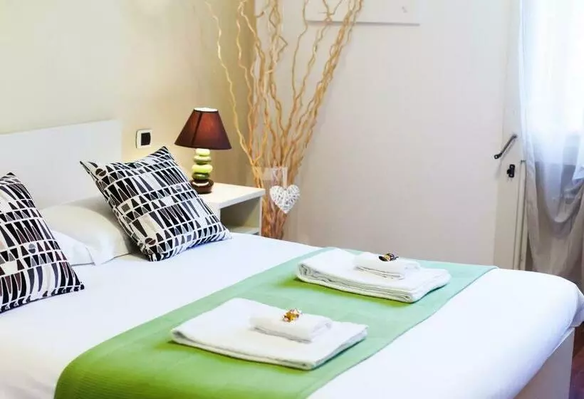 اتاق استاندارد سه نفره, B&b Botton D'oro 2