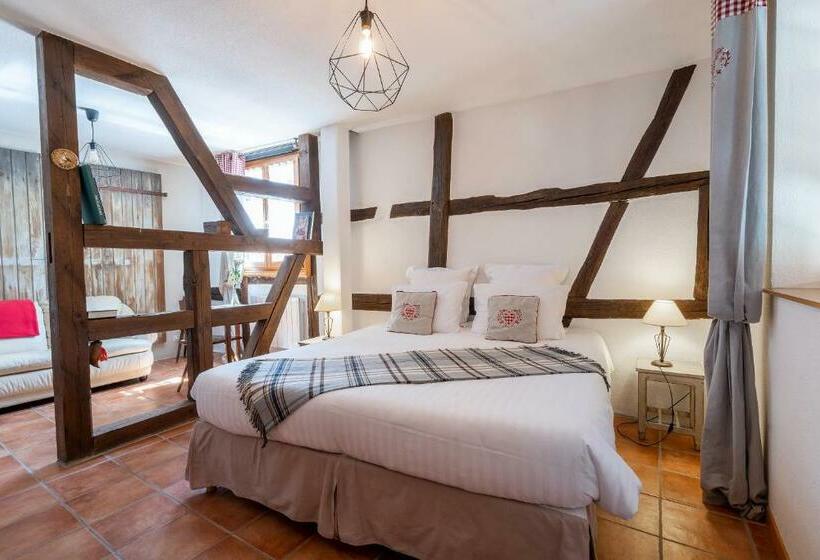 غرفة قياسية, La Cour Stfulrad