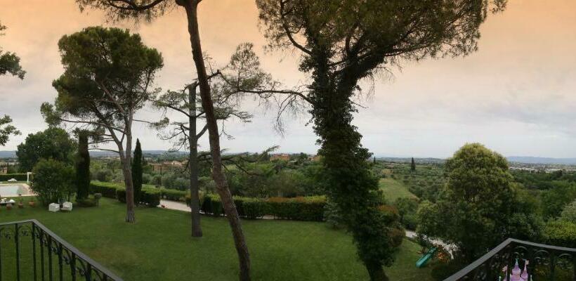 带按摩浴盆的套房, Relais Montemaggiore