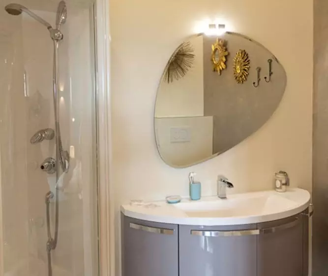 デラックスルーム, Relais Montemaggiore