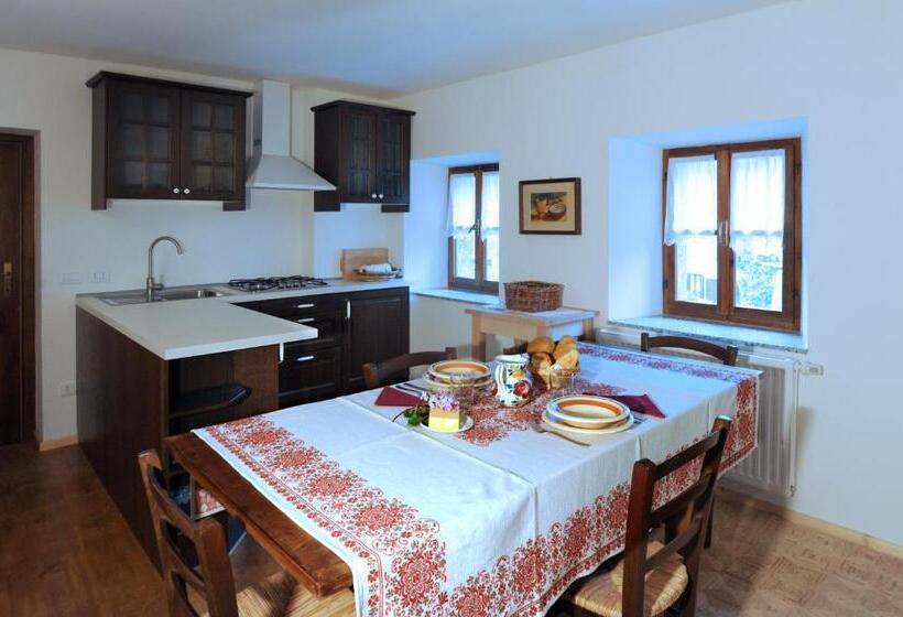 침실 1개 아파트, Albergo Diffuso Comeglians
