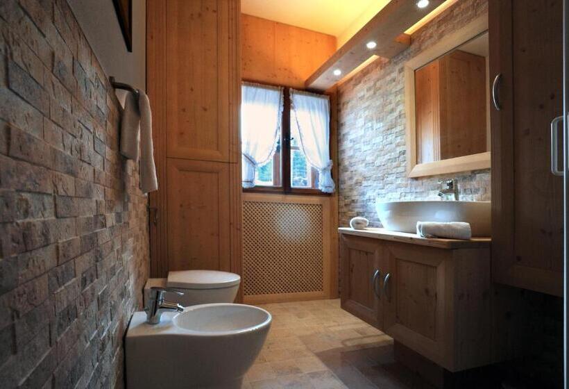 דירת חדר, Albergo Diffuso Comeglians