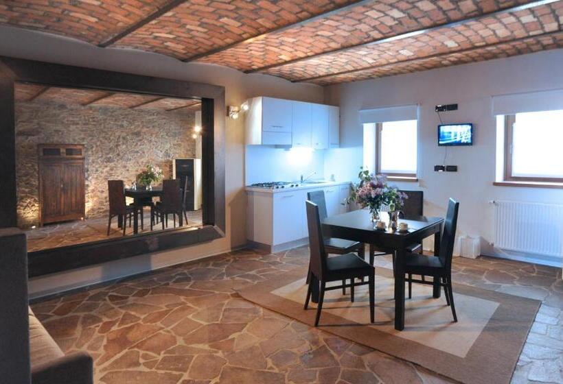 סטודיו סופריור, Albergo Diffuso Comeglians