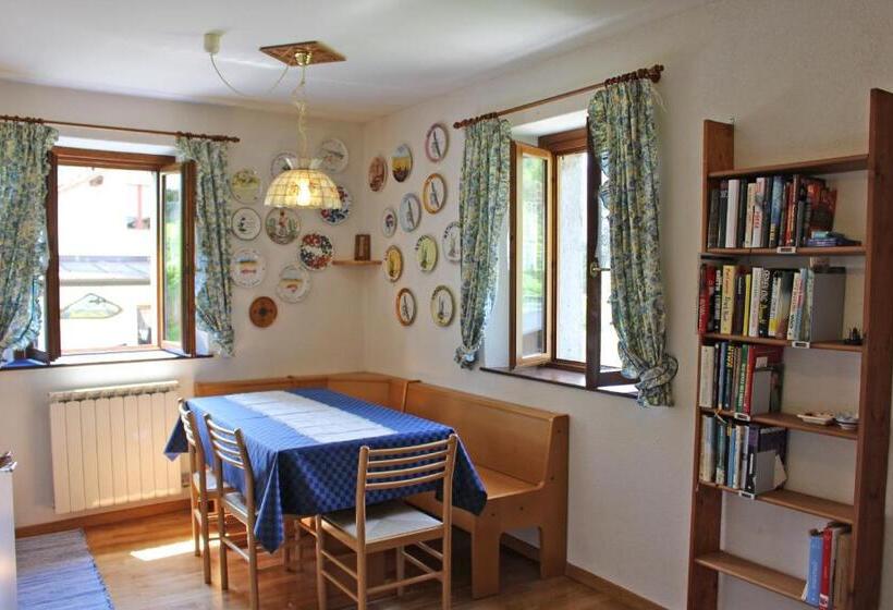 דירת שני חדרים, Albergo Diffuso Comeglians