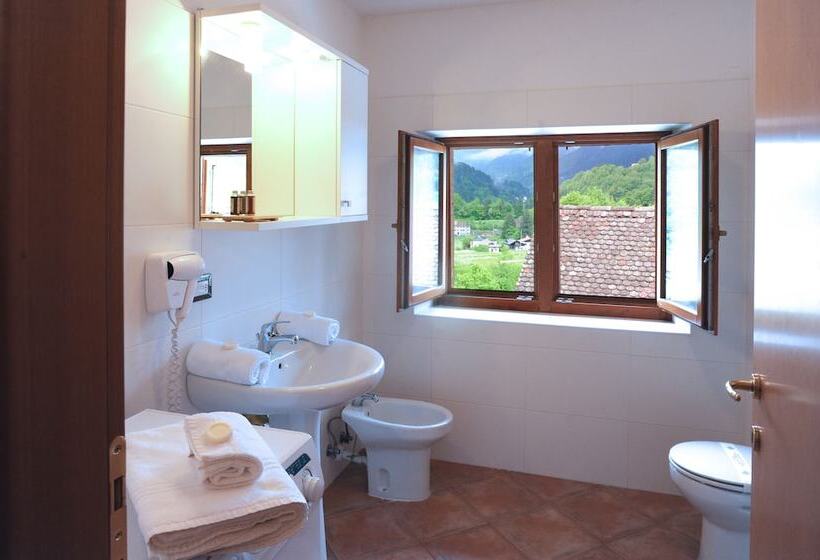 침실 2개 아파트, Albergo Diffuso Comeglians