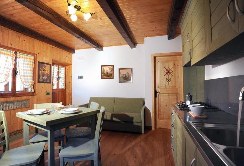 דירת חדר, Albergo Diffuso Comeglians