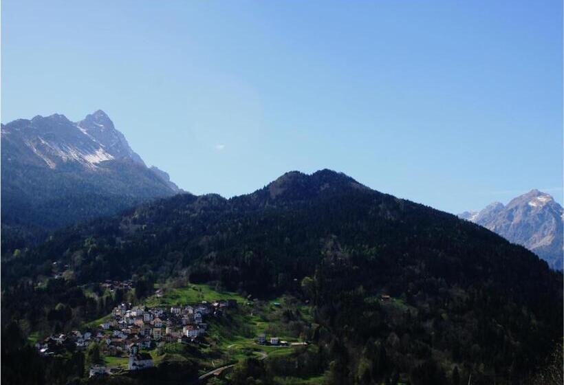 דירת חדר, Albergo Diffuso Comeglians