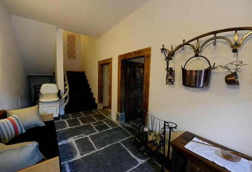 דירת חדר, Albergo Diffuso Comeglians