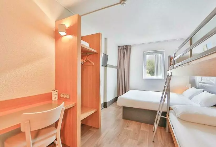 Standard Neljän Hengen Huone, B&b Hotel Valence Sud
