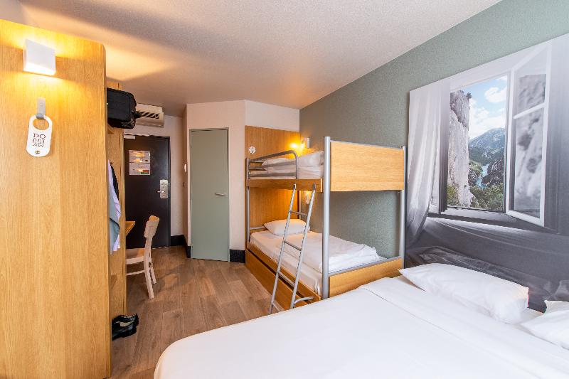 Четырехместный Номер Стандарт, B&b Hotel Valence Sud
