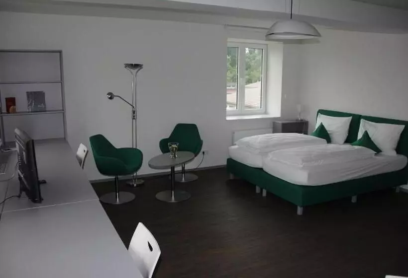 コンフォートルーム, Haus Overbach