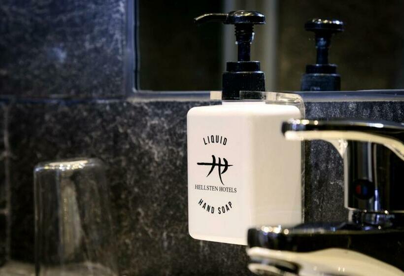 Номер Basic, Hellstens Glashus