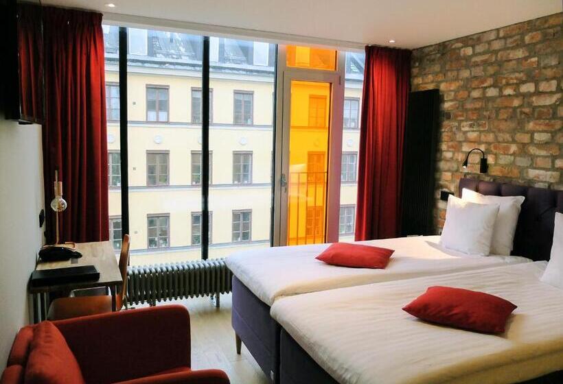 Номер Стандарт, Hellstens Glashus