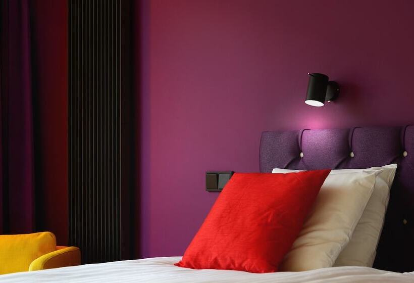 Номер Стандарт Индивидуальный, Hellstens Glashus