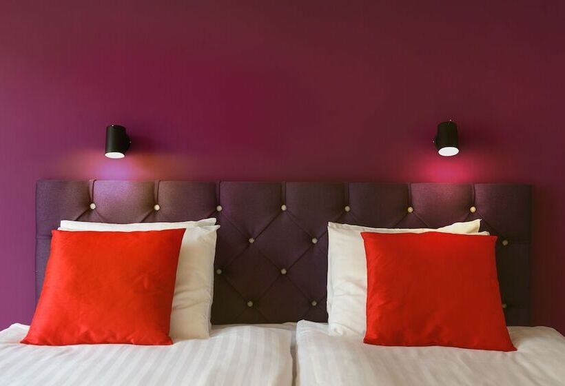 Номер Superior, Hellstens Glashus