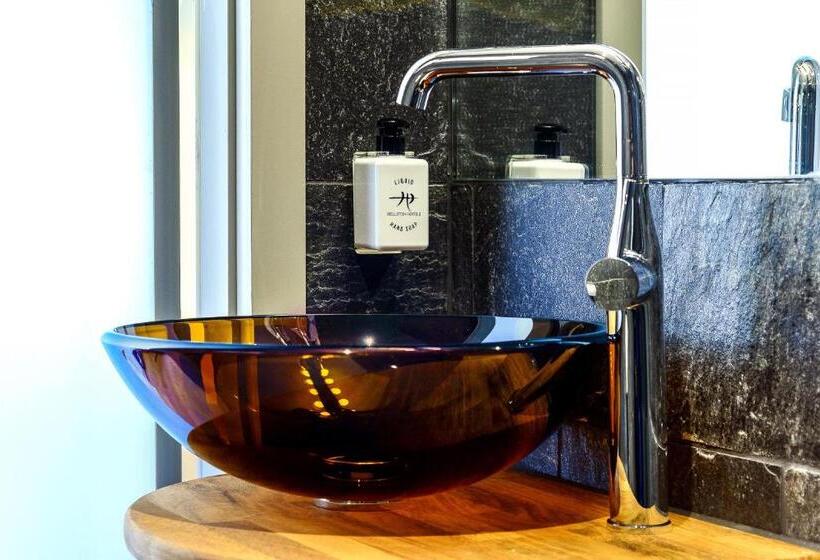 Номер Superior, Hellstens Glashus