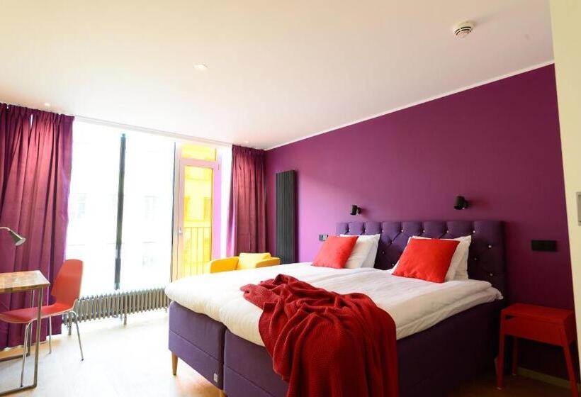 Номер Superior, Hellstens Glashus