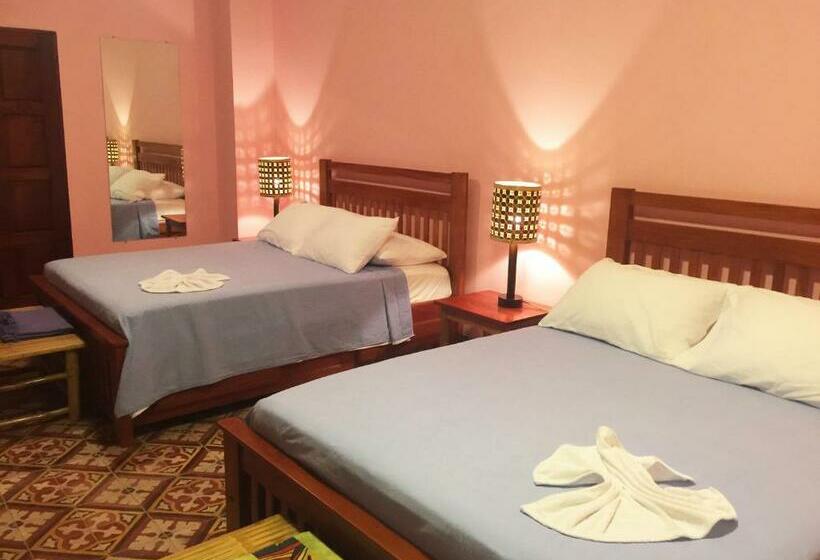 اتاق لوکس, La Polvora