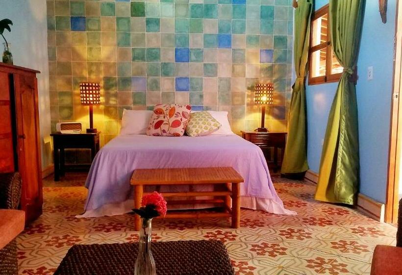 سوییت لوکس, La Polvora