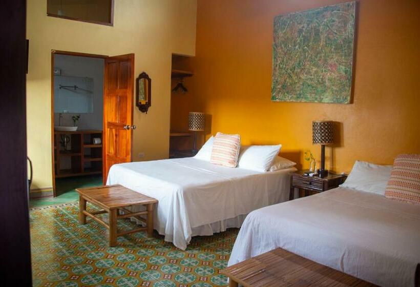 اتاق لوکس, La Polvora