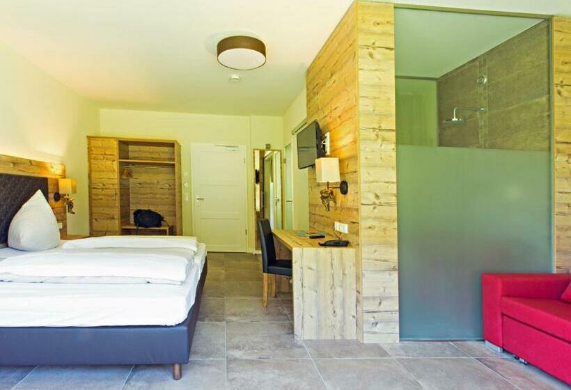 Номер Deluxe с Балконом, Landhotel Weihermühle