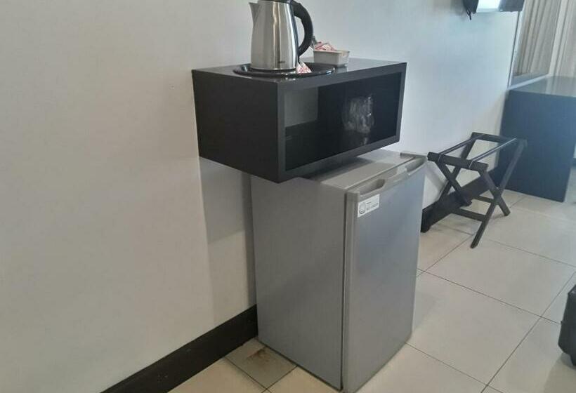 패밀리 룸, Parade