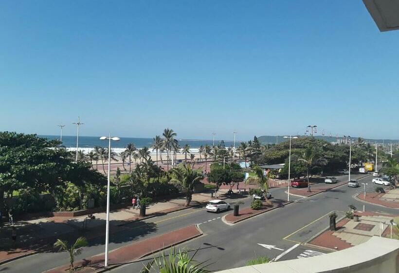 스탠다드 룸 바다 전망, Parade