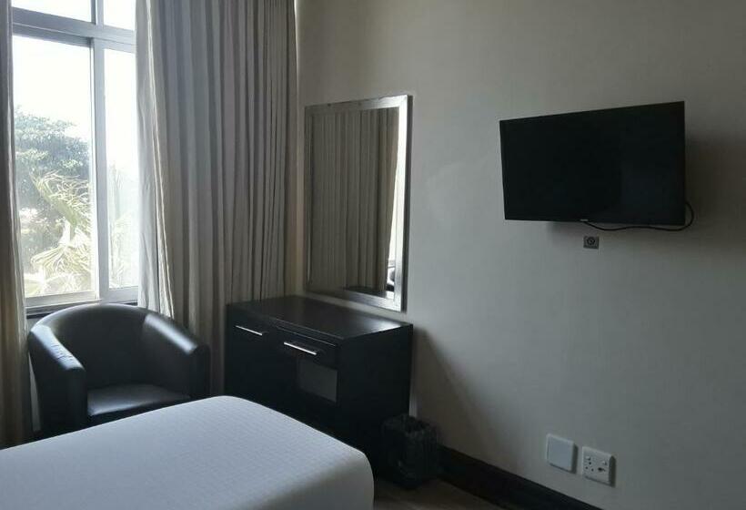 패밀리 룸, Parade