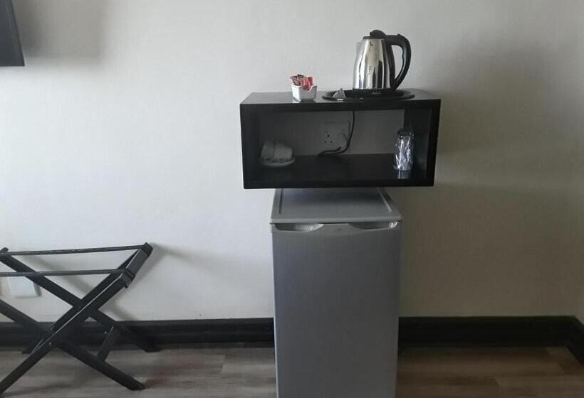 측면 바다 전망 스위트, Parade