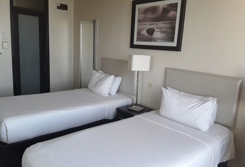 패밀리 룸, Parade