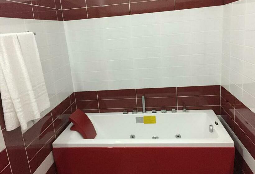 ジュニアスイート, Siklad