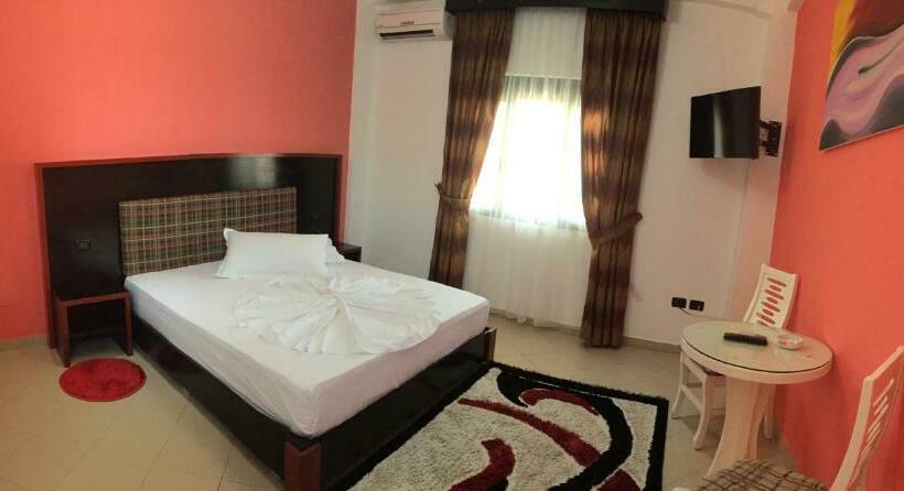 スタンダードルーム, Siklad