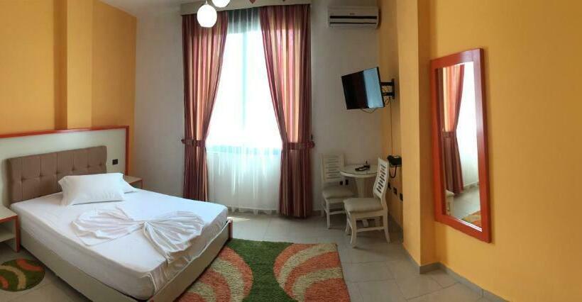 スタンダードルーム, Siklad