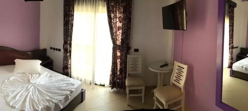 اتاق استاندارد با بالکن, Siklad
