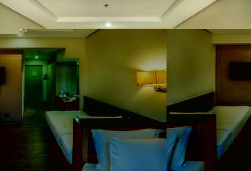 חדר סופריור לשלושה, The Bayleaf Cavite