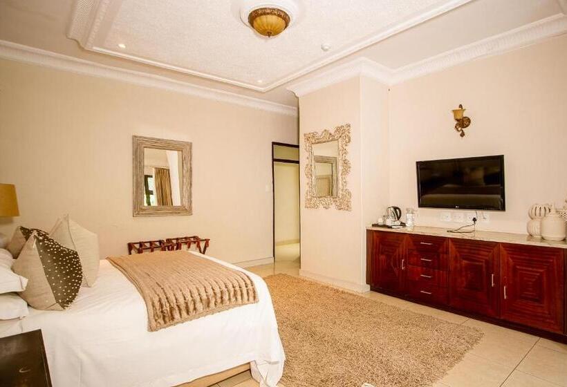 اتاق استاندارد با بالکن, The Victoria Falls Deluxe Suites