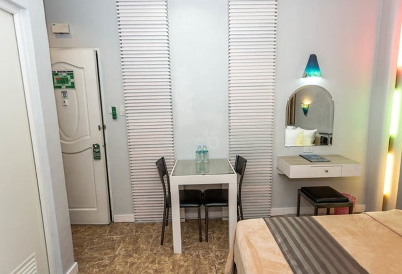 اتاق سوپریور, Urban Travellers