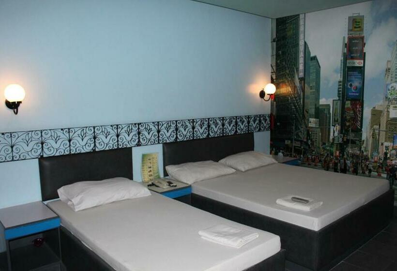 اتاق خانوادگی, Urban Travellers